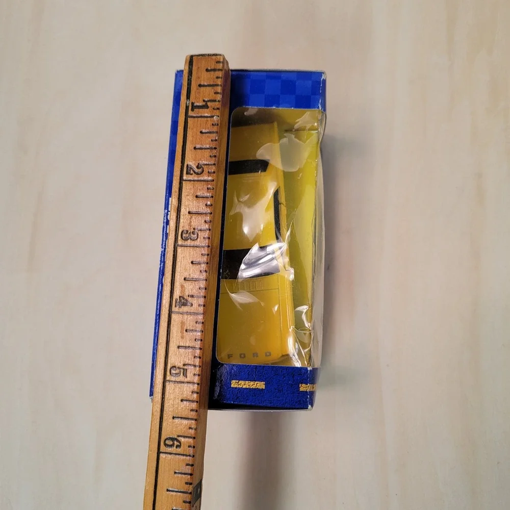 Road & Track Power Racer‎ Yellow Ford Mustang Diecast Car Opening Doors